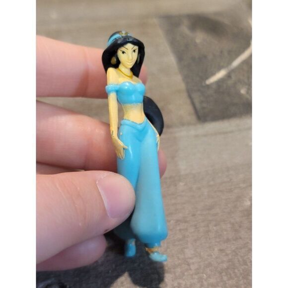 Princess Jasmine Disney Pixar Aladdin toy figure - Picture 2 of 5